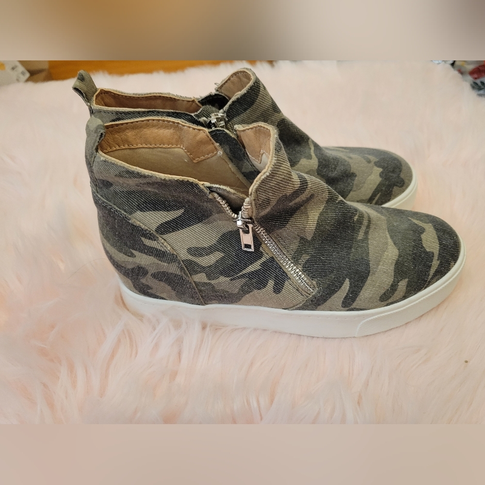 Camo Wedge Sneakers